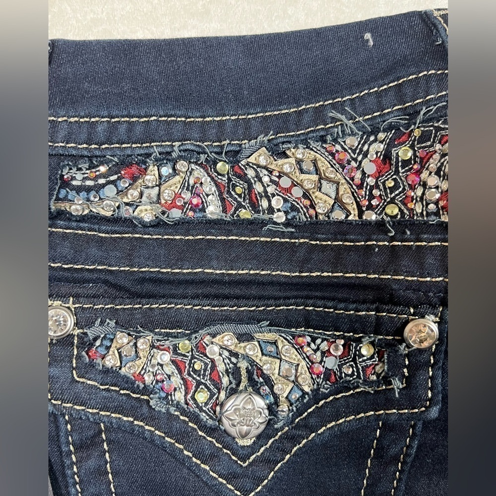 NWT Miss Me Pop Wing Size 26 Signature Skinny Studded Jeweled Dark Wash Jeans - Picture 11 of 16